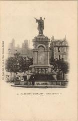 Clermont Ferrand Statue d'Urbain Ii à Clermont-Ferrand