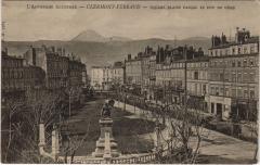 Clermont Ferrand Square Blaise Pascal et Puy de Dome à Clermont-Ferrand