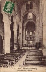 Saint-Nectaire Interieur de l'Eglise à Saint-Nectaire