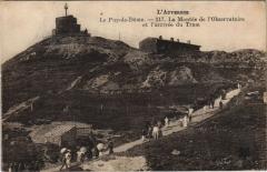 Le Puy de Dome - L'Observatoire et l'Arrivee du Tram