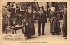 L'Auvergne - Presentation des Dames - La Bourree d'Aubergno