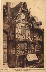 Thiers Le Chateau du Piroux à Thiers