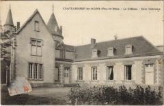 Chateauneuf-les-Bains Le Chateau - Cour Interieure