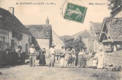 Saint Clement En Guye - La Place - cliché rare