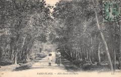 Paris Plage - Allee D'Acces Au Phare