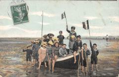 Scene De Plage - Enfants A La Mer -
													62 Pas de Calais
												