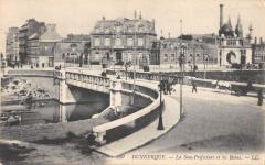 Dunkerque - La Sous Prefecture Et Les Bains à Dunkerque