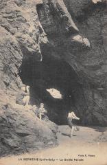 La Bernerie - La Grotte Percee