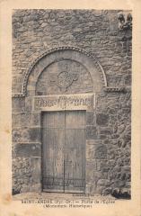 Saint Andre - Porte De L'Eglise à Saint-André