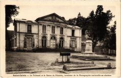 St Calais le Tribunal Statue de Poitevin