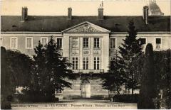 La Fleche Place Henri Iv -
													72 Sarthe
												