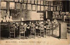 La Fleche Prytanee une salle de Dessin