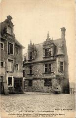 Le Mans Place Saint-Michel au Mans