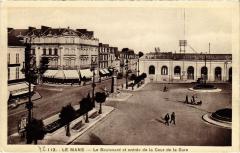 Le Mans Boulevard et entree de la Cour de la Gare au Mans
