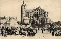 Le Mans Place des Jacobins un jour de marche -
																					72100 Le Mans
																			