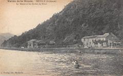 Deville - La Meuse Et Les Roches De Tihot à Deville
