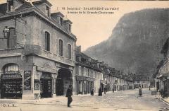 Saint Laurent Du Pont - Avenue De La Grande Chartreuse à Saint-Laurent-du-Pont