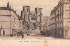 Vienne - Cathedrale Et Place Saint Maurice à Vienne