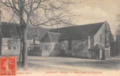 Argentan - L'Hospice - La Vieille Chapelle Et Le Dispensaire à Argentan
