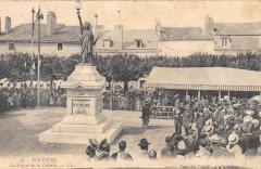 Poitiers - La Statue De La Liberte à Poitiers