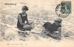Cherbourg - Aux Bains De Mer - Baigneuses -
													50 Manche
												