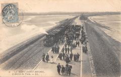 Carte postale ancienne Le Mont Saint Michel - L'Arrivee Du Train
                                                                     au Mont-Saint-Michel
                                