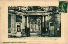 Toul portail de l'Hotel de Ville