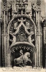 Nancy Palais Ducal Statue Duc Antoine à Nancy