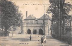 Douai - Porte De Valenciennes à Douai