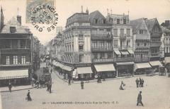 Valenciennes - Entree De La Rue De Paris à Valenciennes