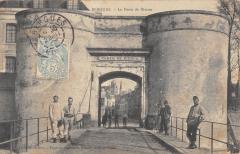 Bergues - La Porte De Bierne à Bergues