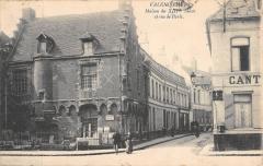 Valenciennes - Maison Du XIIIe Siecle Et Rue De Paris à Valenciennes