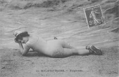 Malo Les Bains - Baigneuse -
													59 Nord
												