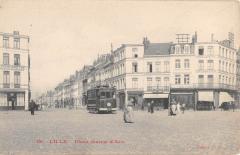 Lille - Place Jeanne D'Arc - Tramway à Lille
