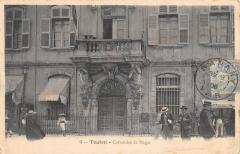 Toulon - Cariatides De Puget à Toulon