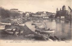 Saint Raphael - Le Port Et L'Eglise à Saint-Raphaël