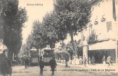 Nice - L'Avenue De La Gare - Cafe De La Regence - Tramways à Nice