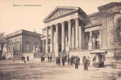 Nimes - Palais De Justice à Nîmes