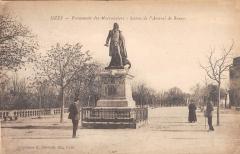 Uzes - Promenade Des Marronniers à Uzès
