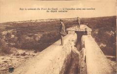 Sur Le Sommet Du Pont Du Gard - L'Acqueduc -
													30 Gard
												