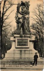 Nancy partie centrale du Monument Carnot à Nancy