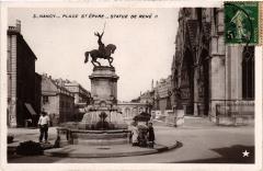 Nancy Place Saint-Epvre Statue Rene Ii à Nancy