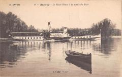 Annecy - Le Mont Blanc A La Sortie Du Port à Annecy