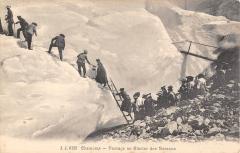 Chamonix - Passage Au Glacier Des Bossons -
													74 Haute Savoie
												