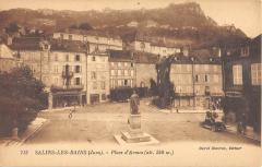 Salins Les Bains - Place D'Armes à Salins-les-Bains