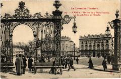 Nancy un coin de la Place Stanislas à Nancy