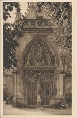 Le Château - Porte de la Chapelle St Hubert à Amboise