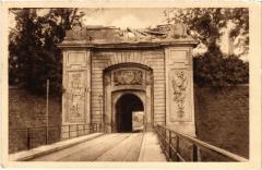 Longwy Festungtor mit Brucke