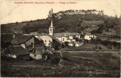 Pierre Percee village et chateau