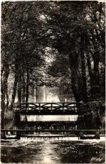 Richelieu le pont du Parc Saint-Georges à Richelieu